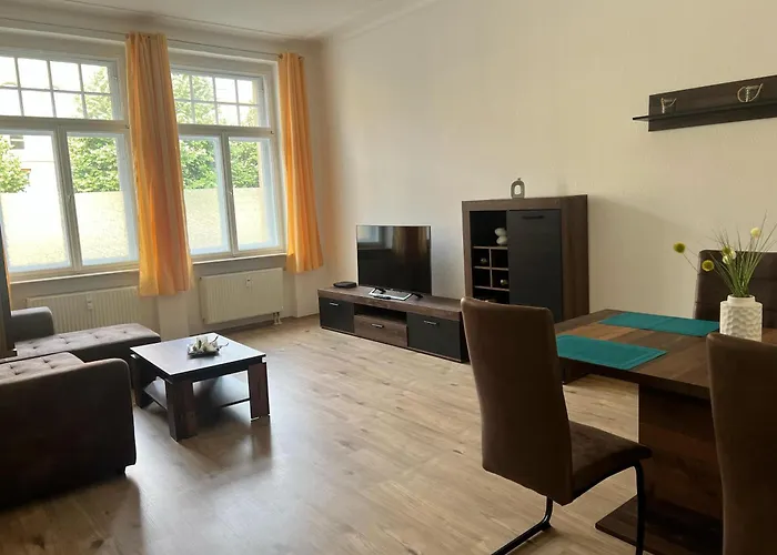 Apartment Gegenüber Vom Theater *